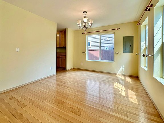 4th image of 8409 230th Ave NE