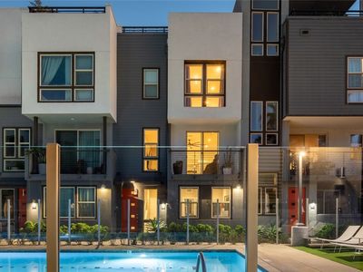 203 Placemark, Irvine, CA, 92614