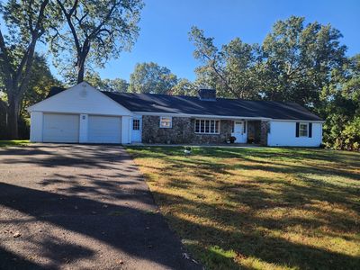 236 Pondview Dr, Springfield, MA, 01118