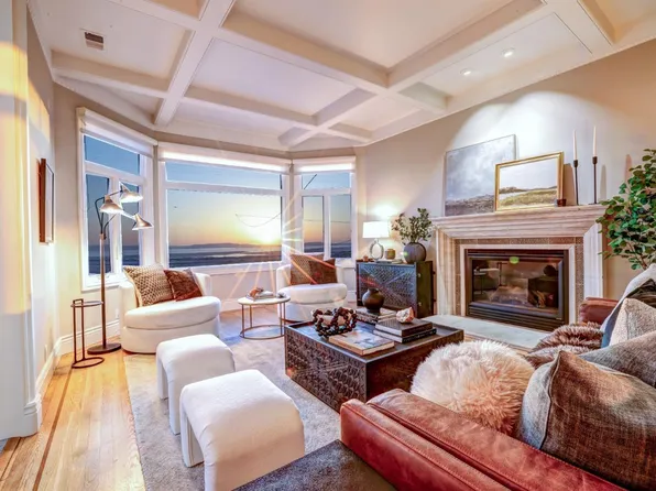14370 Skyline Boulevard, Oakland, CA 94619