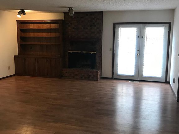 2nd image of 10117 Birkenhead Ct