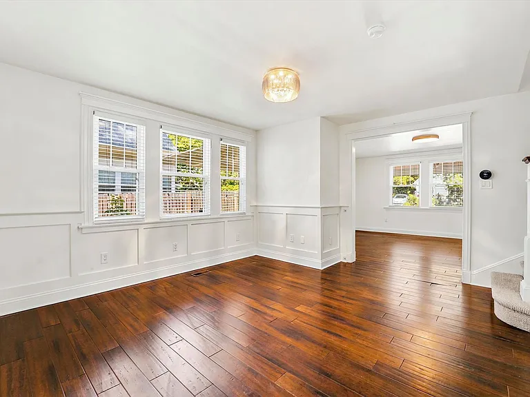 114 Biddle Rd — Photo 5
