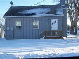 2nd image of 302 E Webster St