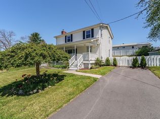 48 Laclede Ave, Chicopee, MA 01020