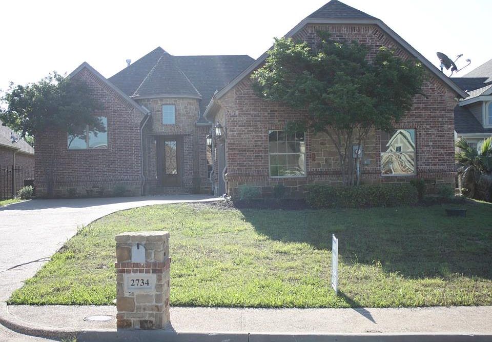 1st image of 2734 Fountainview Blvd