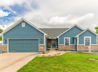 1808 Chelsea Cir, Pleasant Hill, MO 64080