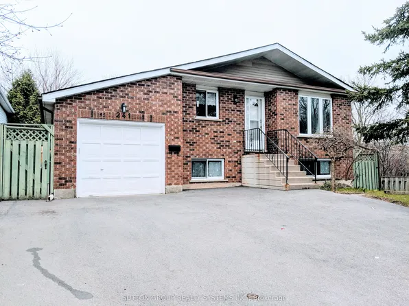 241 Country Hill Dr #B2, Kitchener, ON N2E 2C1