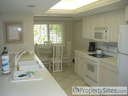 3rd image of 3339 W Gulf Dr Unit 2B
