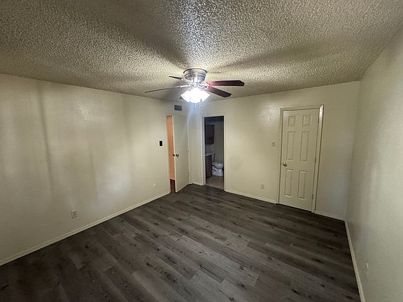 3rd image of 207 E 23rd St #A