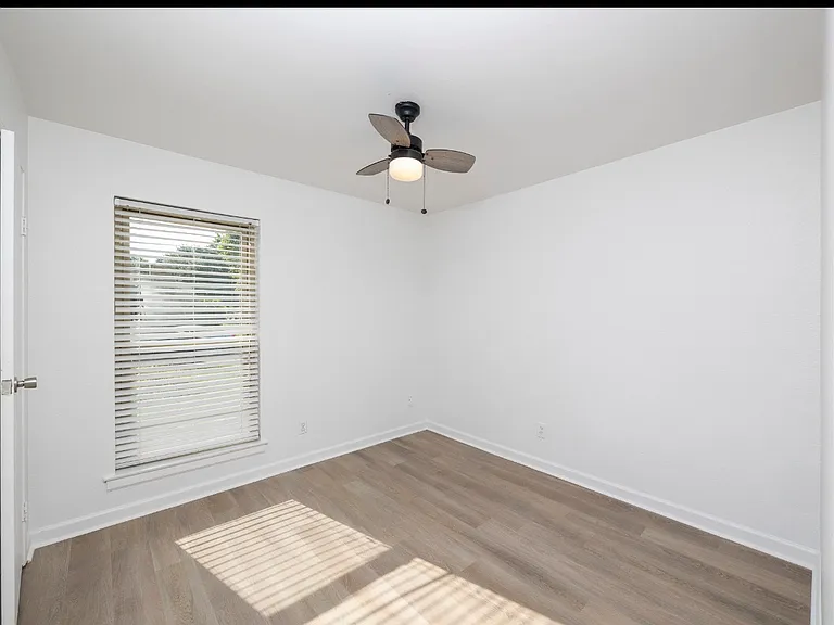 991 Redcedar Way Dr — Photo 6