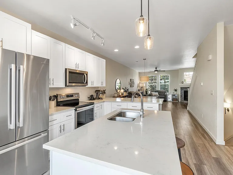 12875 King St — Photo 3