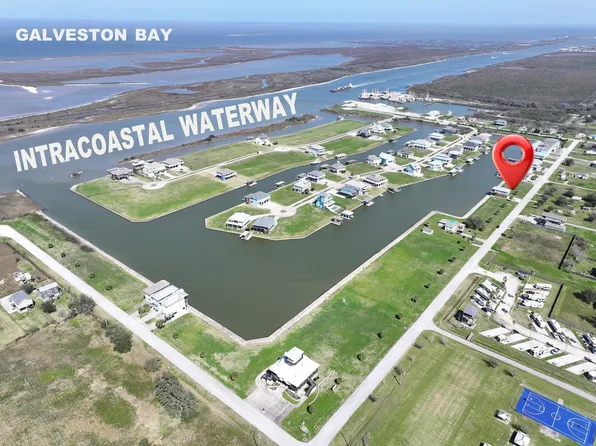 2009 Nelson Ave, Port Bolivar, TX 77650