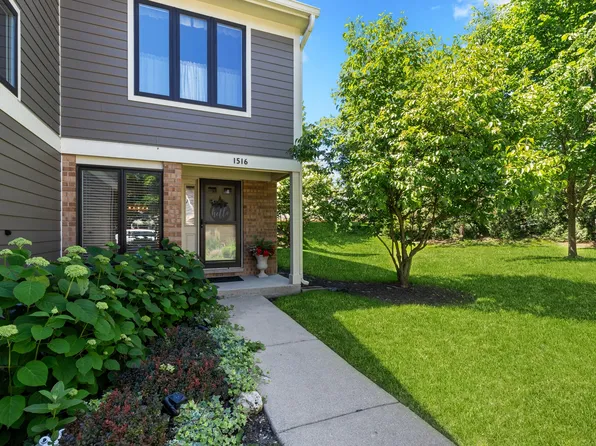 1516 Loatonia Ct #1516, Libertyville, IL 60048