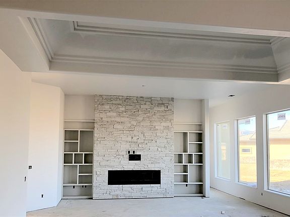 2nd image of 1447 Kiva Dr