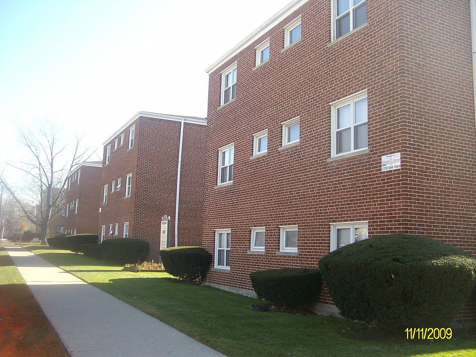 1st image of 2455 W Bryn Mawr Ave