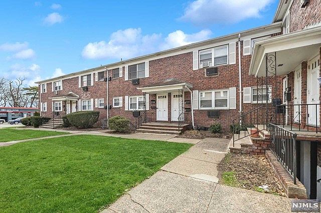 1266 Teaneck Rd APT 3A, Teaneck, NJ 07666 | Zillow