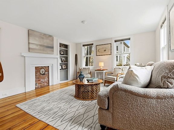5th image of 8 California St #8
