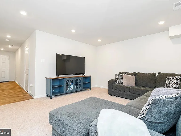 44 Stembogan Ct — Photo 6