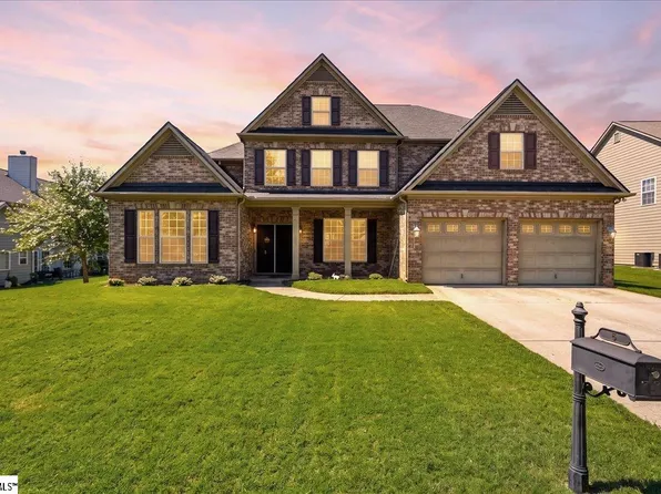 5 Blacksburg Ct, Simpsonville, SC 29681