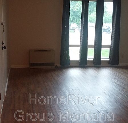 3rd image of 603 Stephens Ave APT 1