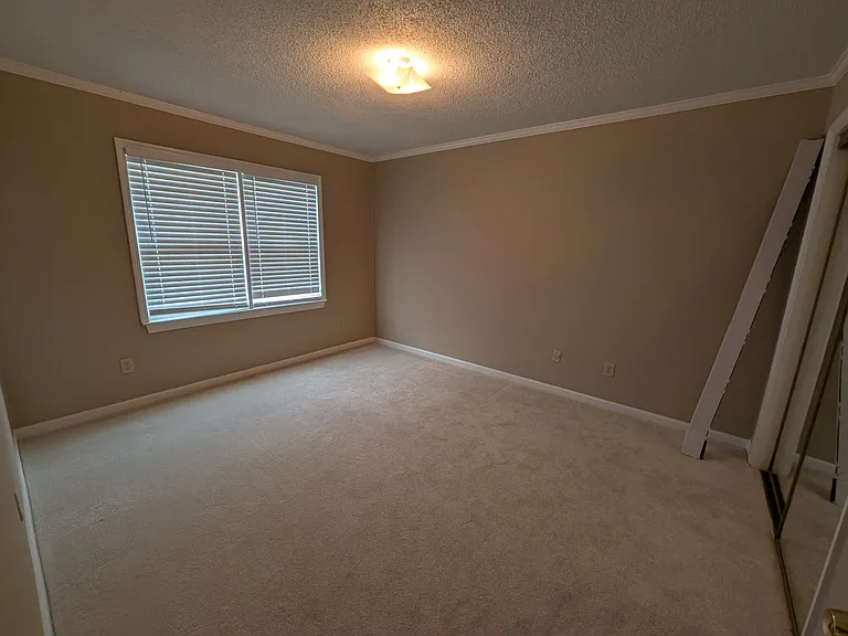 2505 W Broad St #326 — Photo 12