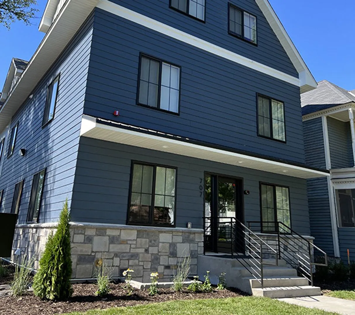 707, 709, 711, 713 13th Ave SE (4 Units) — Photo 4