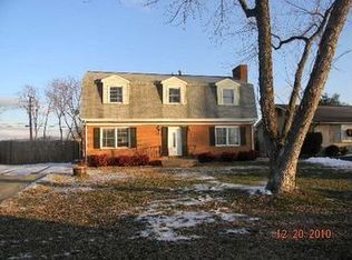 968 Colbourne Ave, Vinton, VA 24179