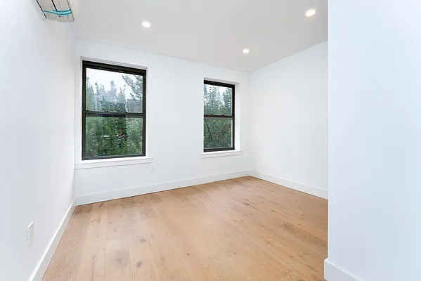 Rented by Yellowstone Equity Management Inc | media 37