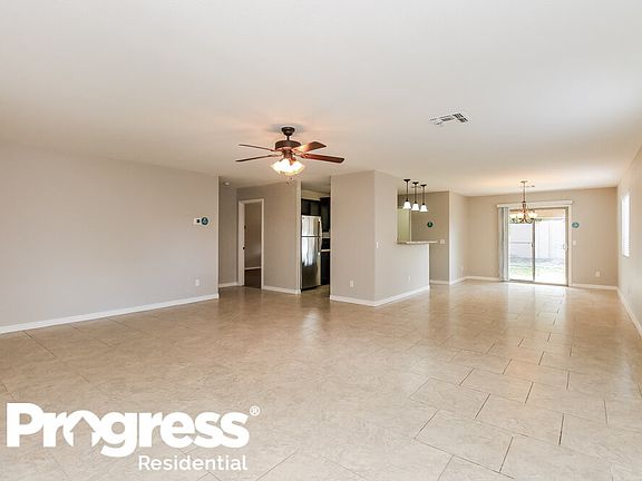4th image of 949 E Cowboy Cove Trl