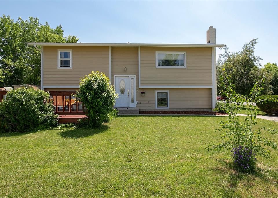 1st image of 36 Arrowwood Dr