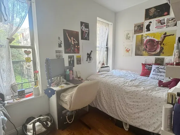 1229 1st Avenue image 1 of 7