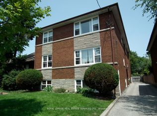 61 3rd St #1, Toronto, ON M8V 2X7