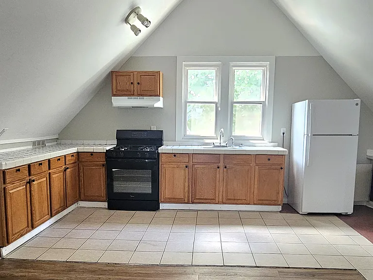 1268 Quinnipiac Ave #C — Photo 2