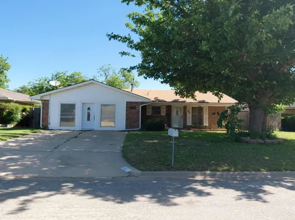 6311 NW Taylor Ave, Lawton, OK 73505