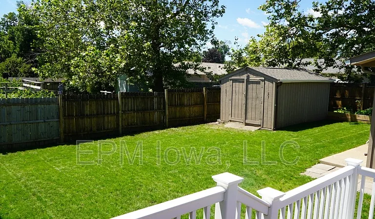 82 W Post Rd NW — Photo 11