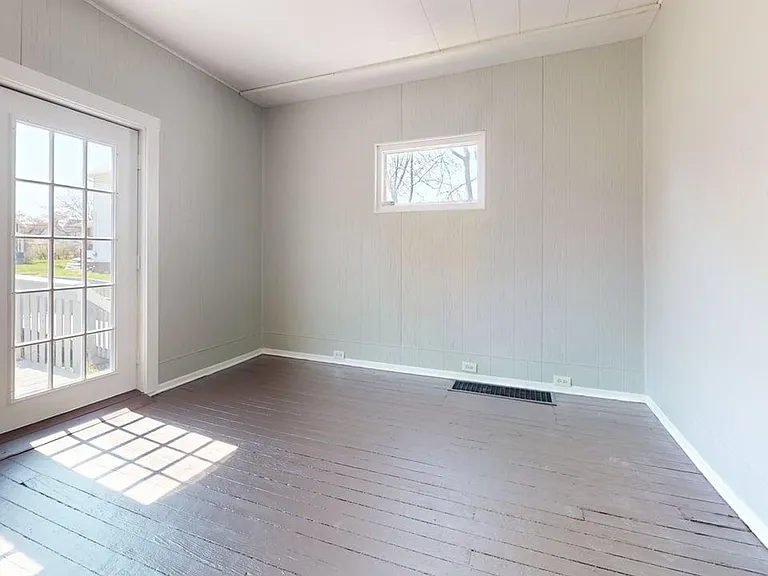 1117 Arlington Ave SW — Photo 6