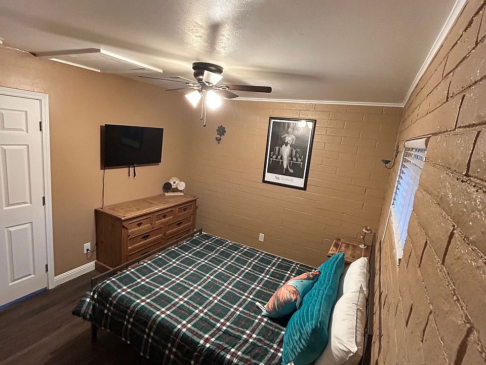 1st image of 455 Moser Ave APT 3