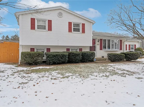 30 Densmore Rd, Rochester, NY 14609