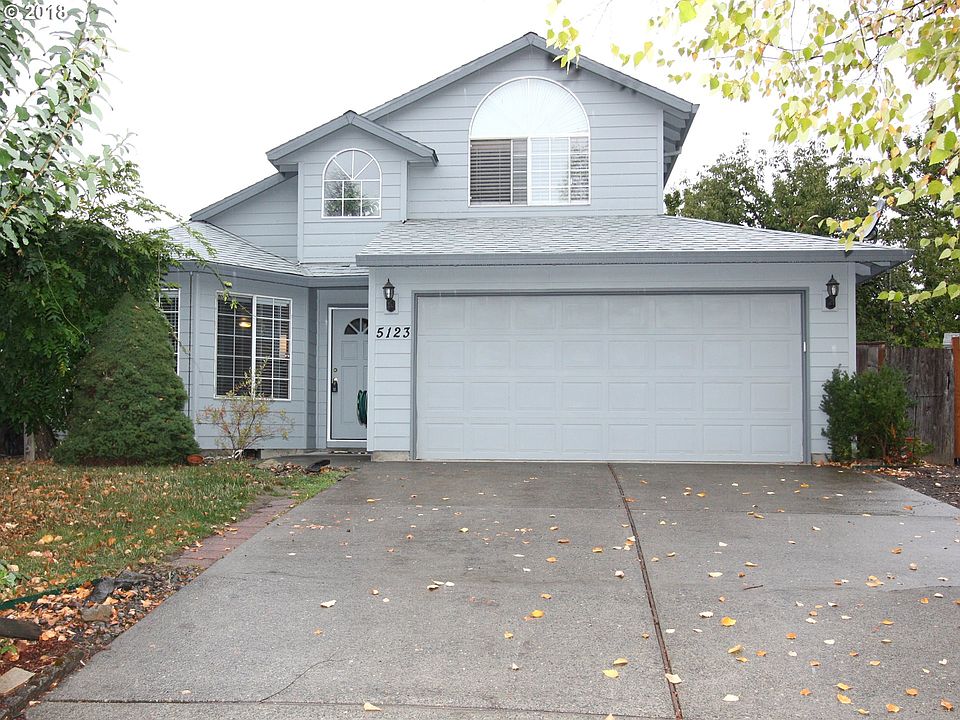 1st image of 5123 NE Stable Dr