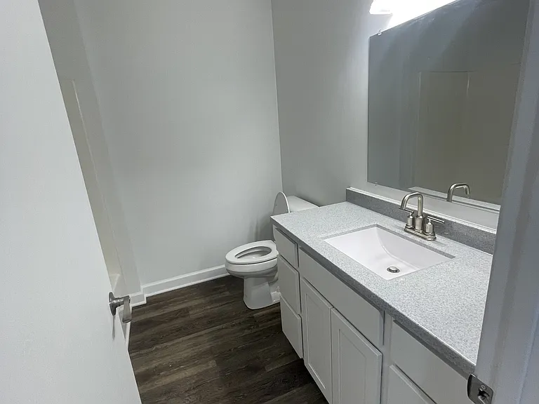2158 Regency Dr — Photo 10