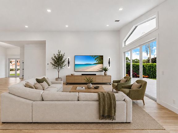 4th image of 13878 Palm Grove Place