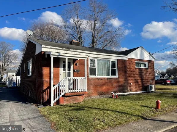 322 N 10th St, Philipsburg, PA 16866