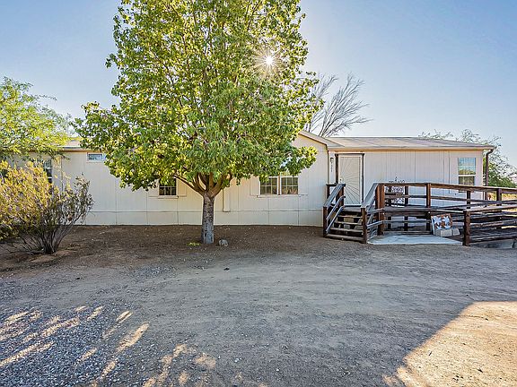 3rd image of 7385 N Coltsfoot Dr