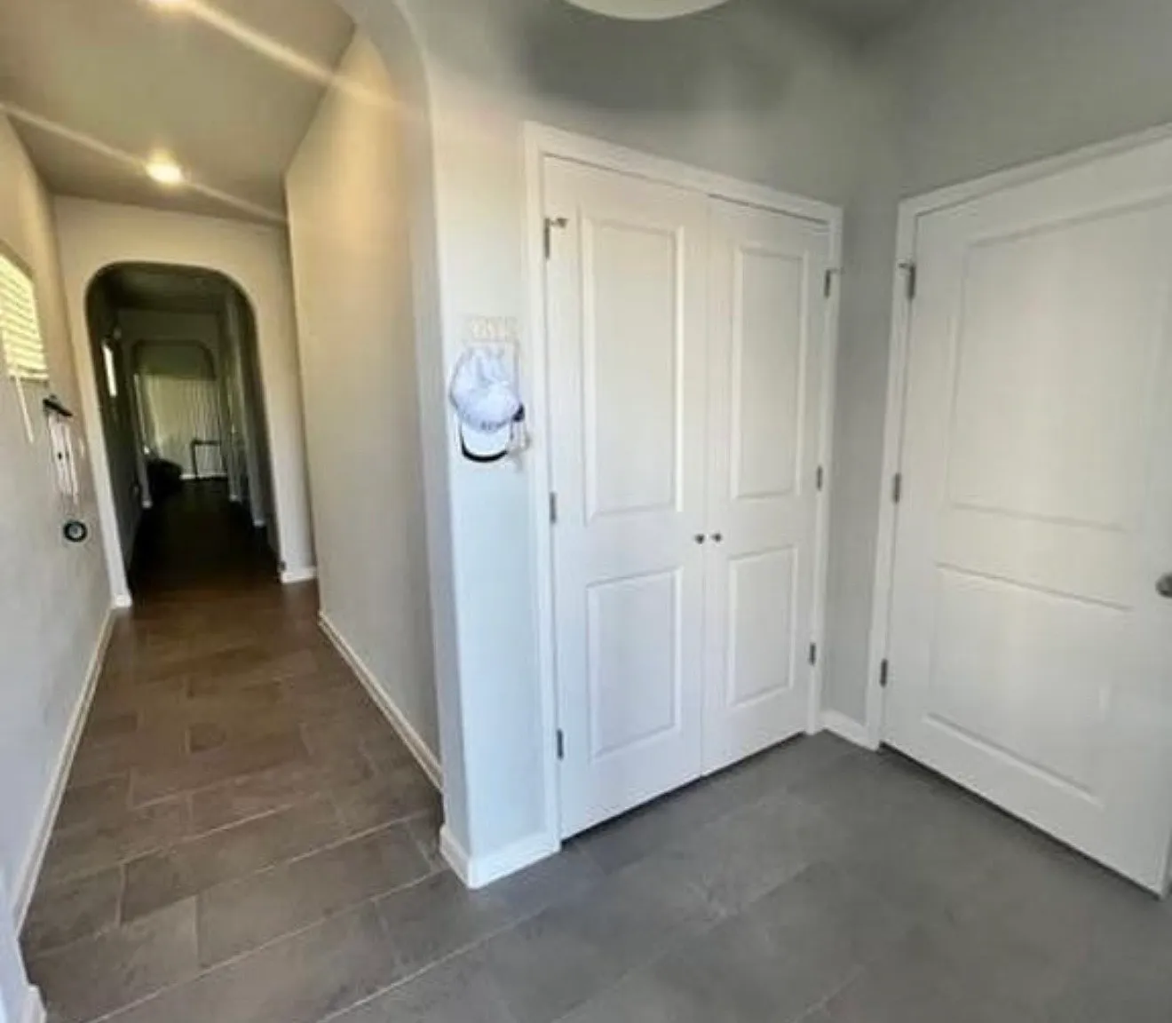 2 bed, 1271 sqft, $1,700 — Photo 2