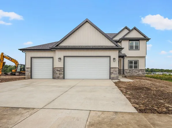 400 Michelle 65, Cottage Grove, WI 53527
