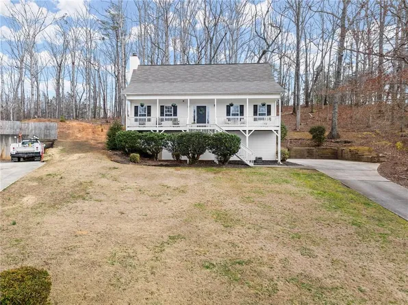 71 Valley Brook Cir E, Dawsonville, GA 30534