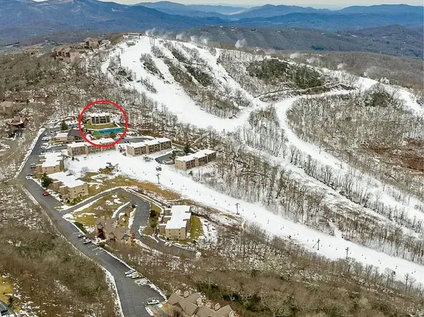 101 Sugar Ski Dr #112, Banner Elk, NC 28604