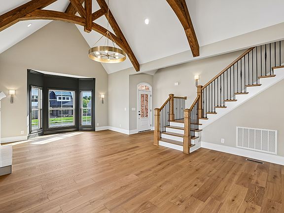 2nd image of 2753 Jasmine St #146