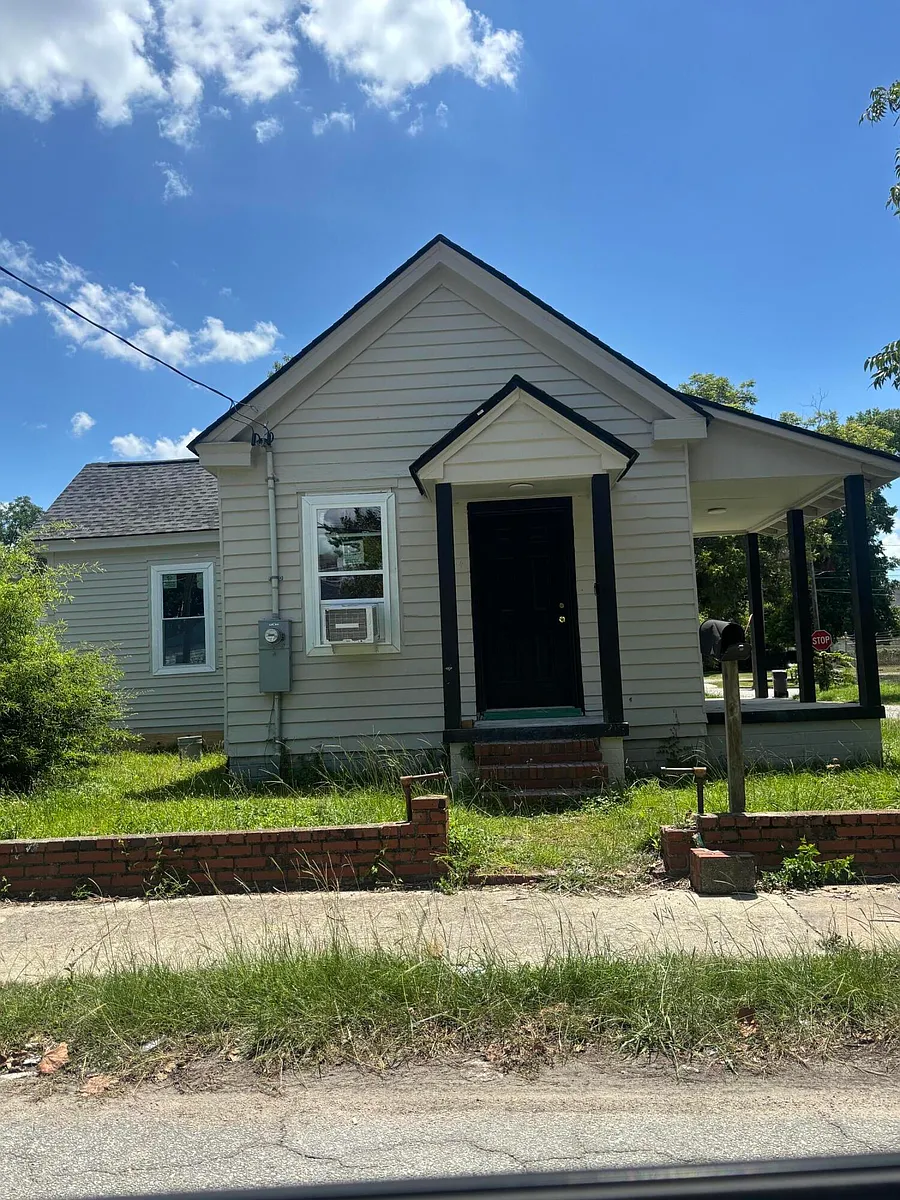 Building Photo - 1744 Hicks St