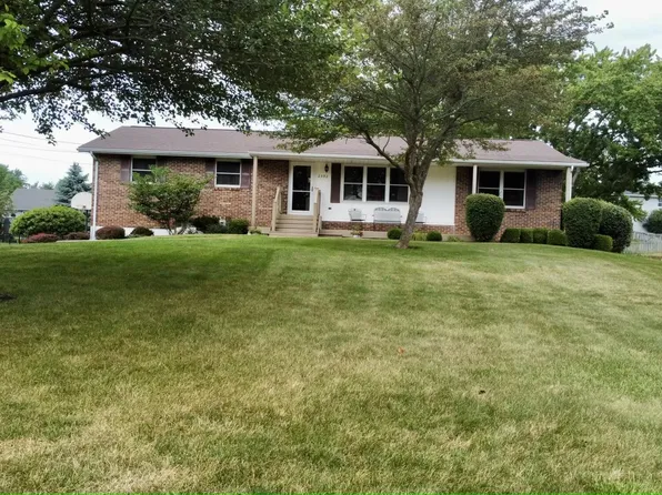 2592 W Choctaw Dr, London, OH 43140